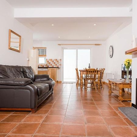 Kilkee Townhouse By Trident Holiday Homes Eksteriør billede
