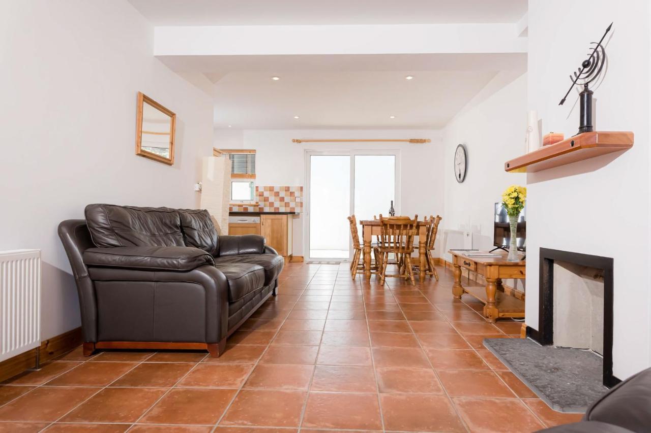 Kilkee Townhouse By Trident Holiday Homes Eksteriør billede